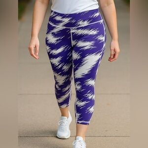 Fabletics High-Waisted Pureluxe Patterned 7/8 Leggings Size XL NWT